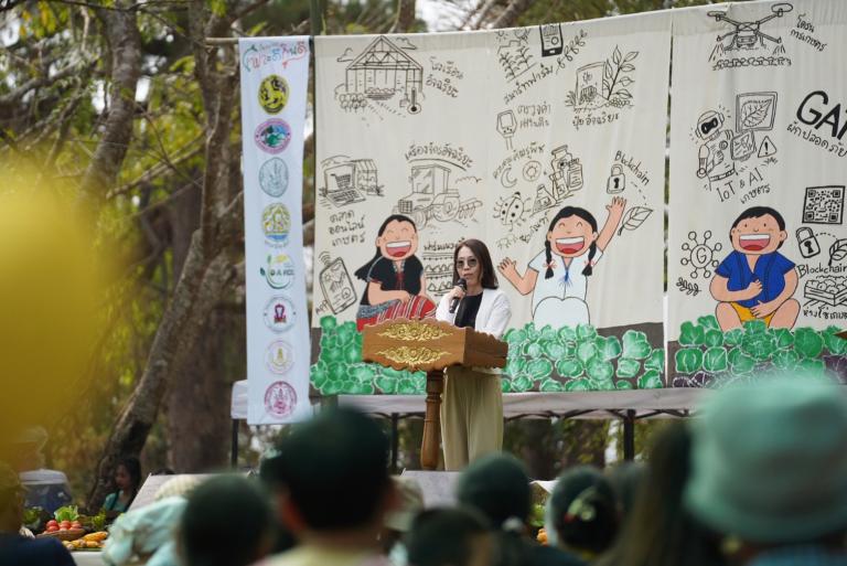 Raks Thai Foundation representative